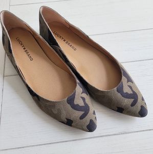 Lucky Brand Camouflage Flats